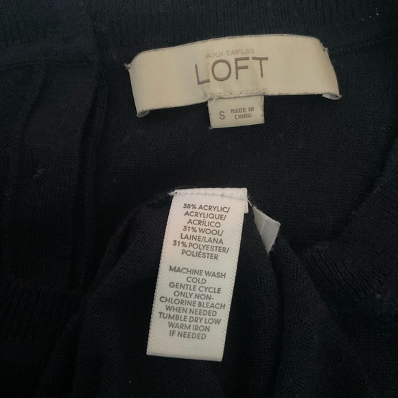 Light weight Loft sweaters - Picture 9 of 13